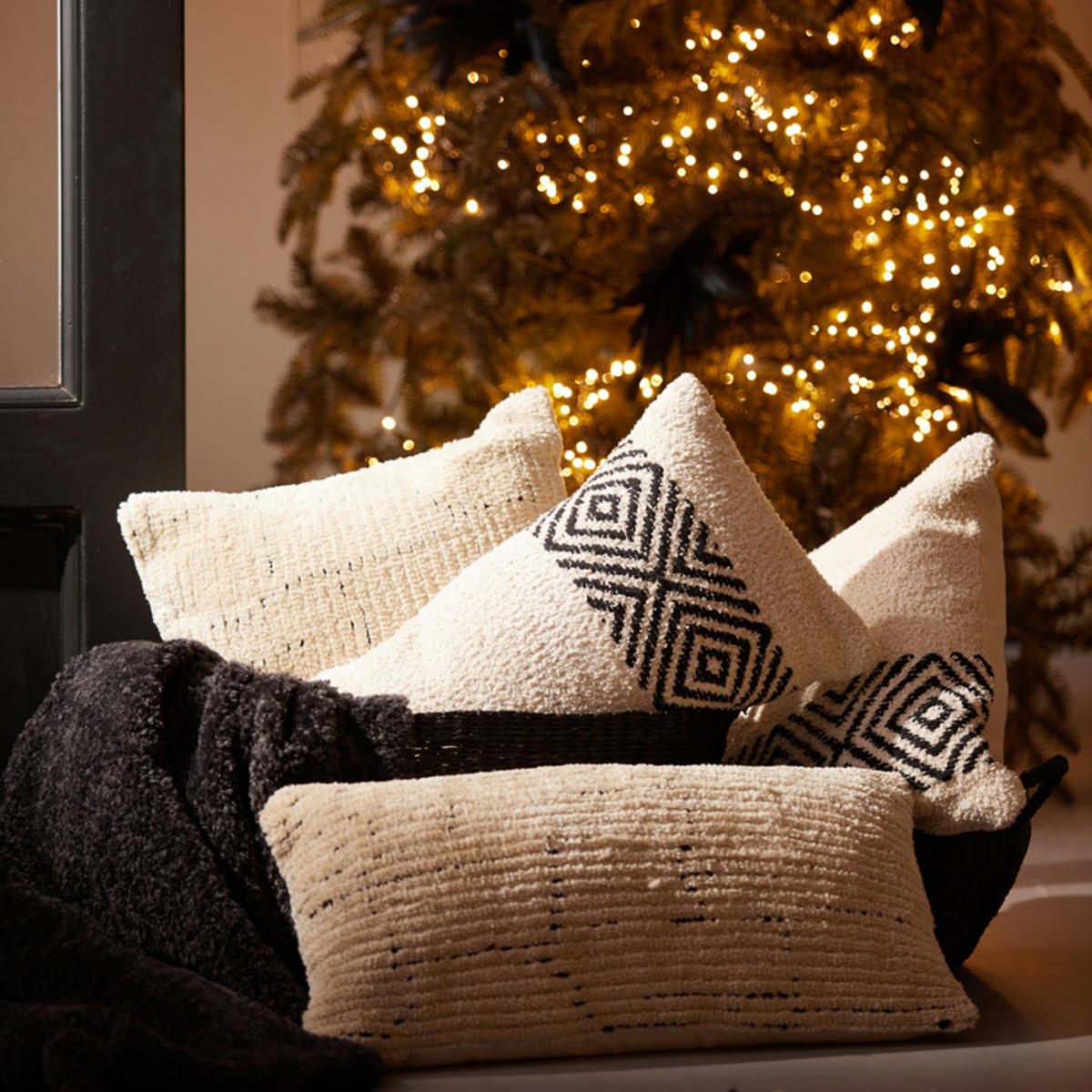 DEKOKISSEN Matiana Weiß 45/45 cm - Weiß, Textil (45/45cm) - Light & Living