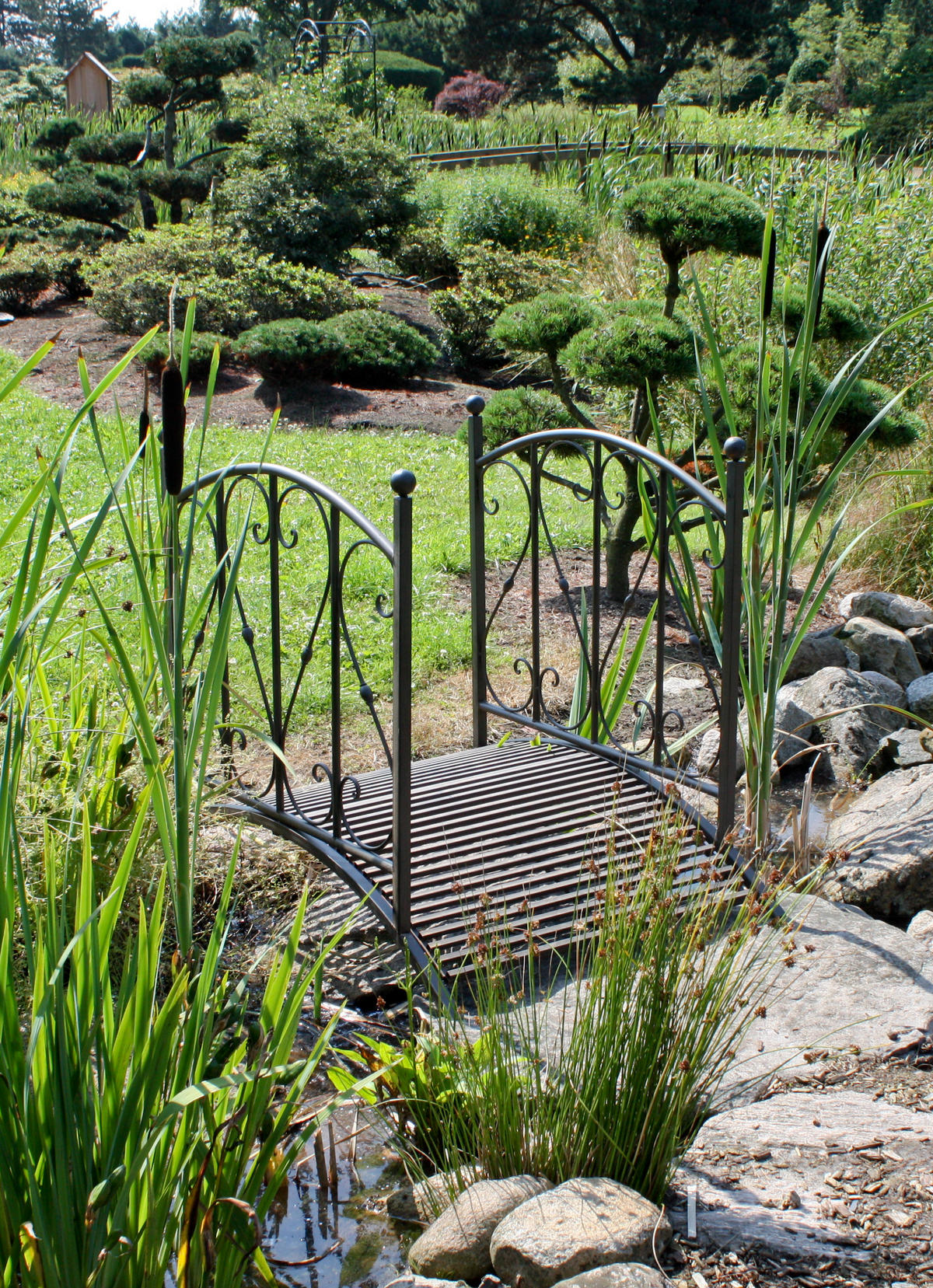 GARTENBRÜCKE Doha Geländer Antik-Optik Stahl Braun-Schwarz 94,5x81,5x120,5cm - Braun, Metall (120.5/81.5/94.5cm) - DELUKE