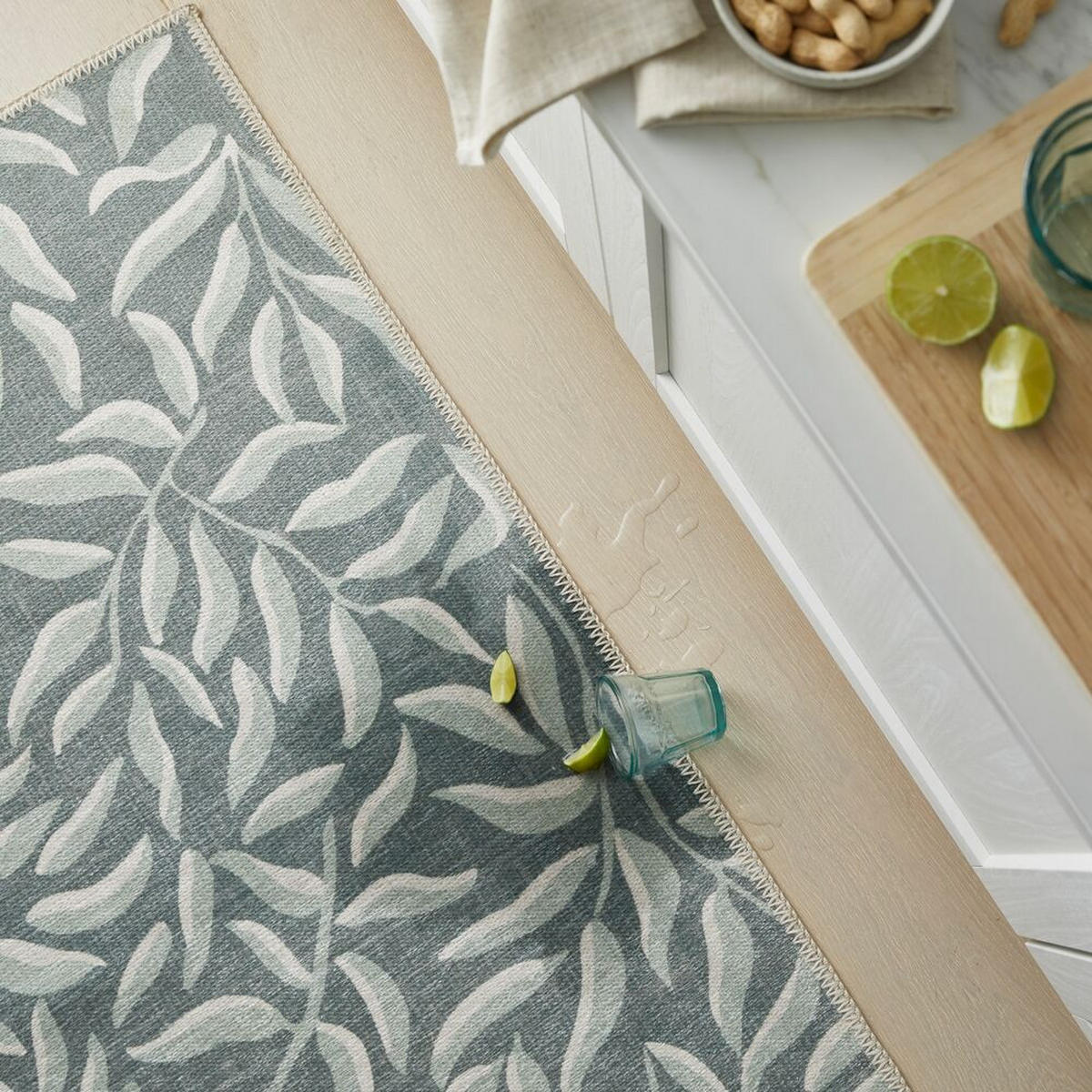 TEPPICH maschinenwaschbar Floral-Design, recycelt CLYDE, Grau-Grün 60x230 cm - Grau, Textil (60/230cm) - KADIMA DESIGN