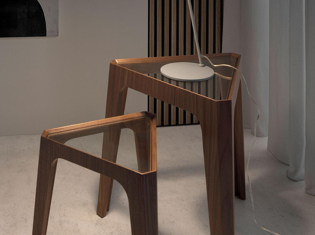 ECKTISCH Dreieckiger aus gehärtetem Glas und Nussbaum 58/50/55 cm - Klar/Transparent, Glas/Holz (50/58/55cm) - ANGEL CERDA