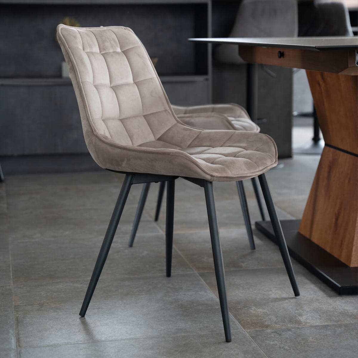 POLSTERSTUHL Esszimmer Samt IKALO – 2er Set Hellbraun - Hellbraun, Textil/Metall (61.5/79.8/50.5cm) - Home Deluxe