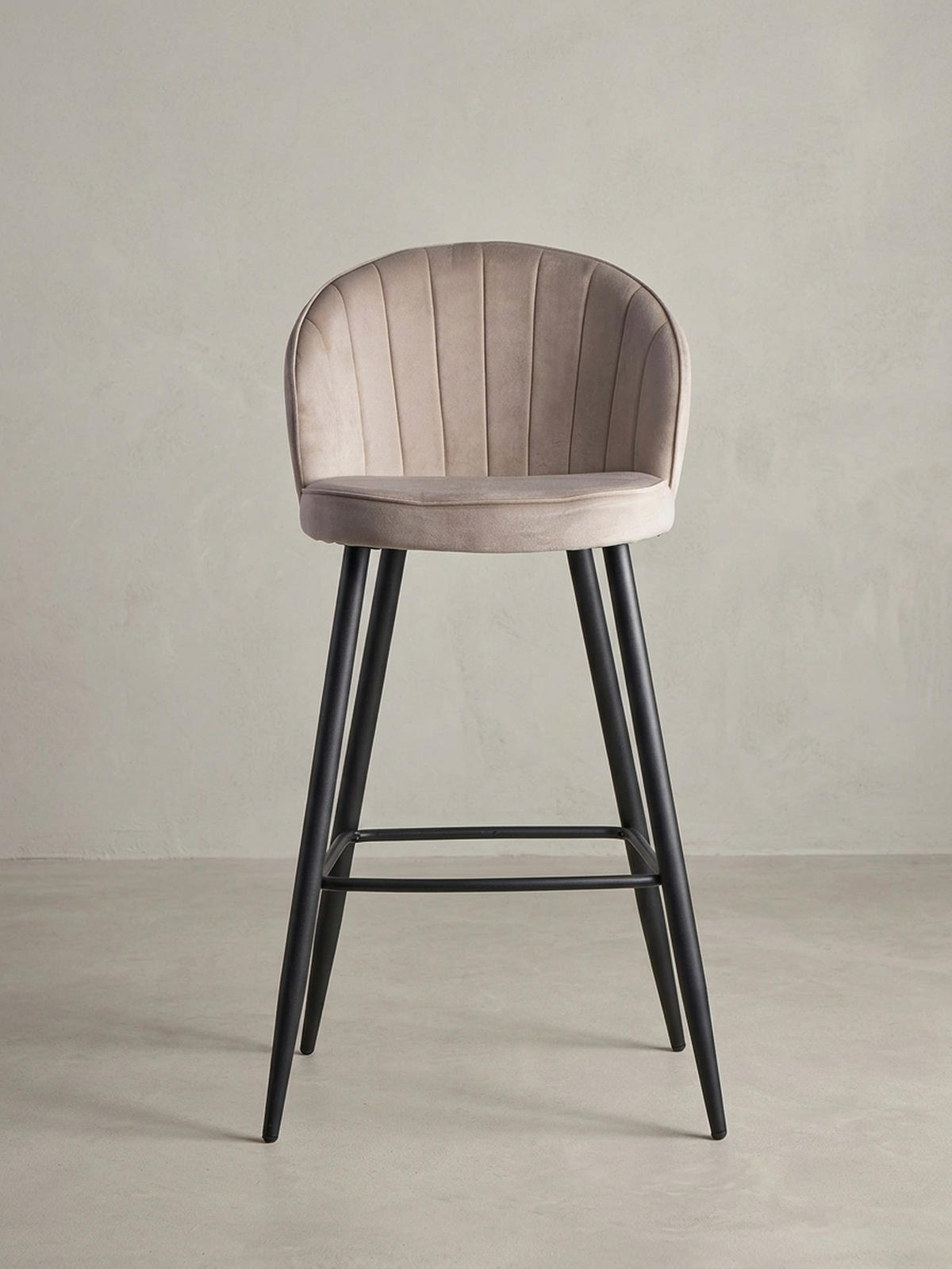 BARHOCKER Samt Metallbeine Skandi-Stil ADIGE, Beige 56x53x103 cm - Beige/Schwarz, Textil/Metall (56/103/53cm) - KADIMA DESIGN