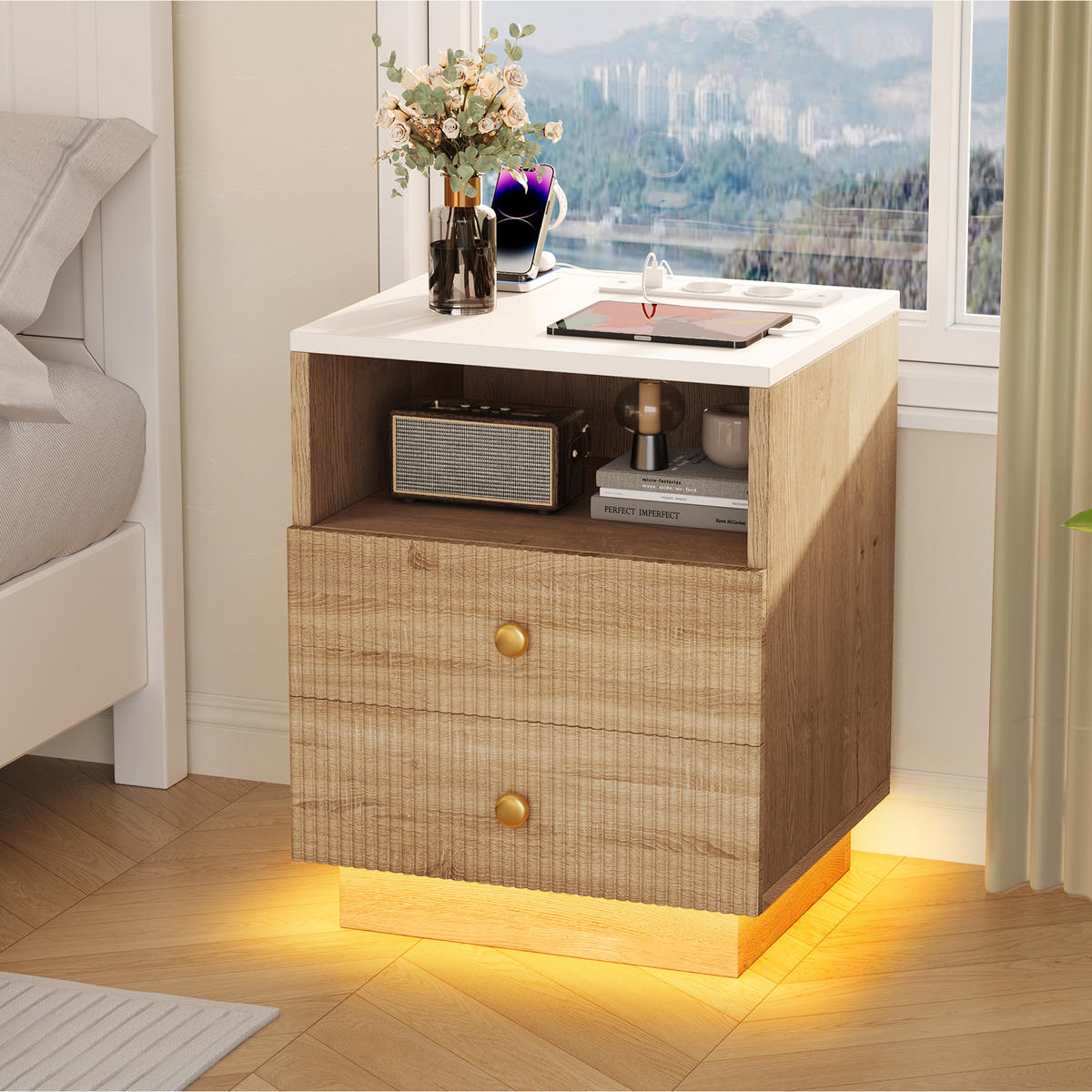 NACHTTISCH Eichenoptik mit LED-Licht & Ladefunktion (2er Set) - Eichefarben, Holzwerkstoff (38/55/44cm) - SHOPENTRA