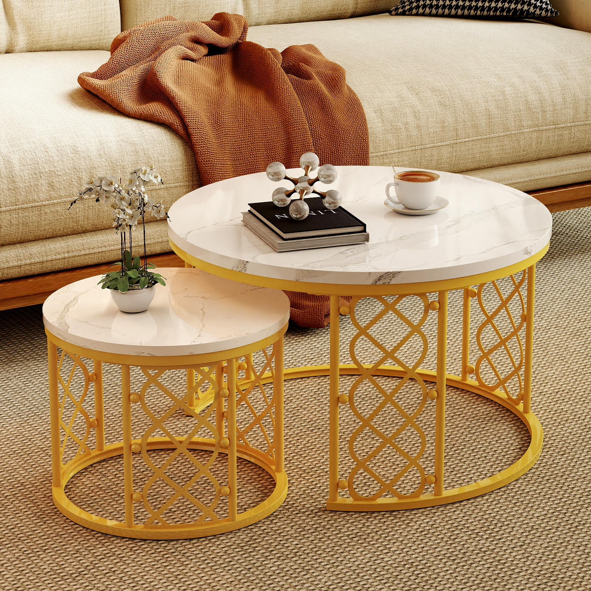 COUCHTISCH 2-teiliges Set 70/70/45 cm und 45/45/37 cm Weiß und Gold Stapelbar mit Stahlrahmen - Goldfarben/Weiß, Holzwerkstoff (70/70/45cm) - OKWISH