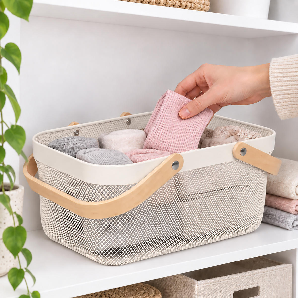 DRAHTKORB Creme Henkel 17,5x43x27 cm - Creme, Holz/Metall (43/17.5/27cm) - Relaxdays