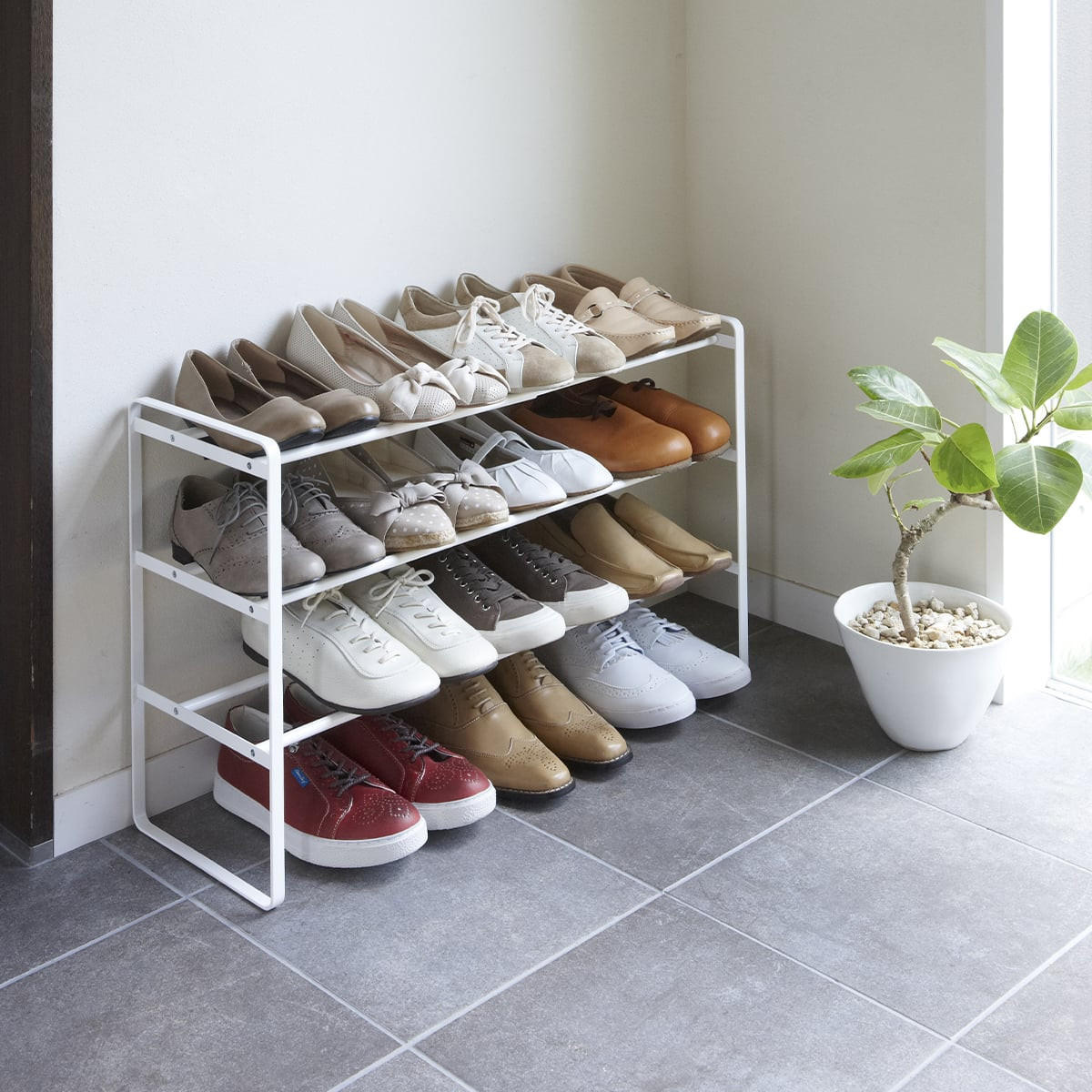 SCHWARZES Schuhregal, ausziehbar, 3 Ebenen - L41-70 cm - Weiß, Metall (25/46/41cm) - Yamazaki