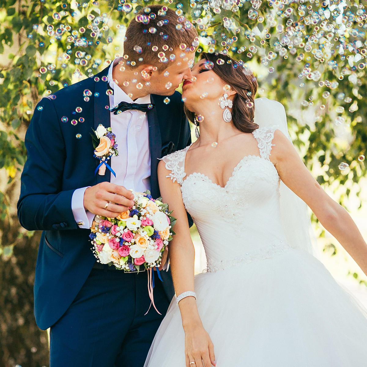 SVADOBNÉ mydlové bubliny - viacfarebná, plast (1.3/10.5/1.3cm) - Relaxdays