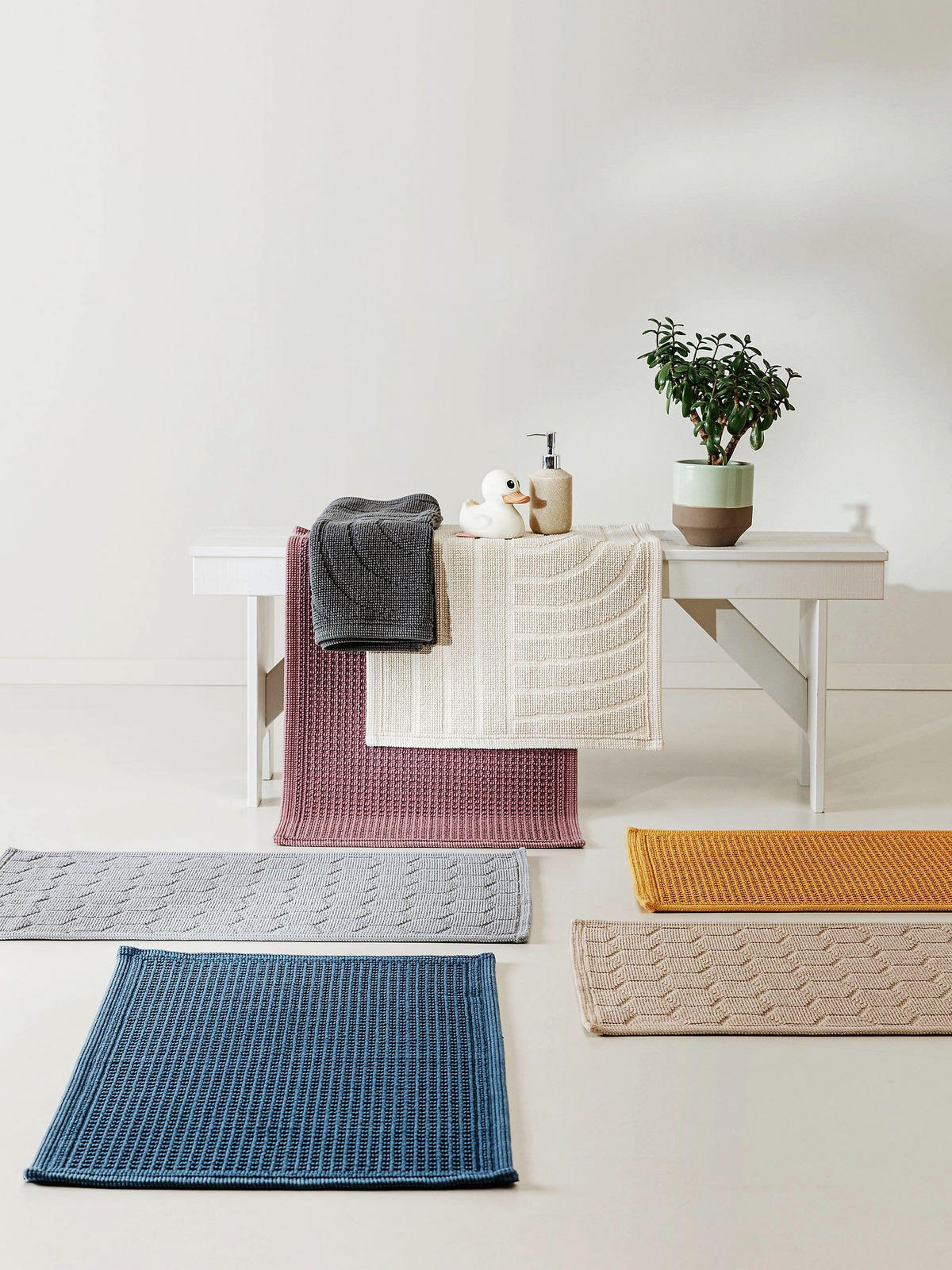 BADEMATTE Jojo Dunkelblau 50x80 cm - Dunkelblau, Textil (50/80cm) - benuta Nest