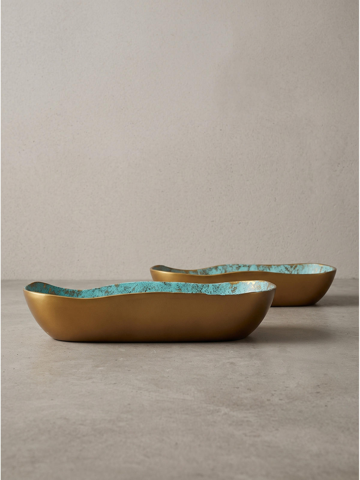 DEKOSCHALEN 2er-Set ENZ, Aluminium, Grün-Gold, 40 x 16 x 8 cm - Grün, Metall (8cm) - KADIMA DESIGN