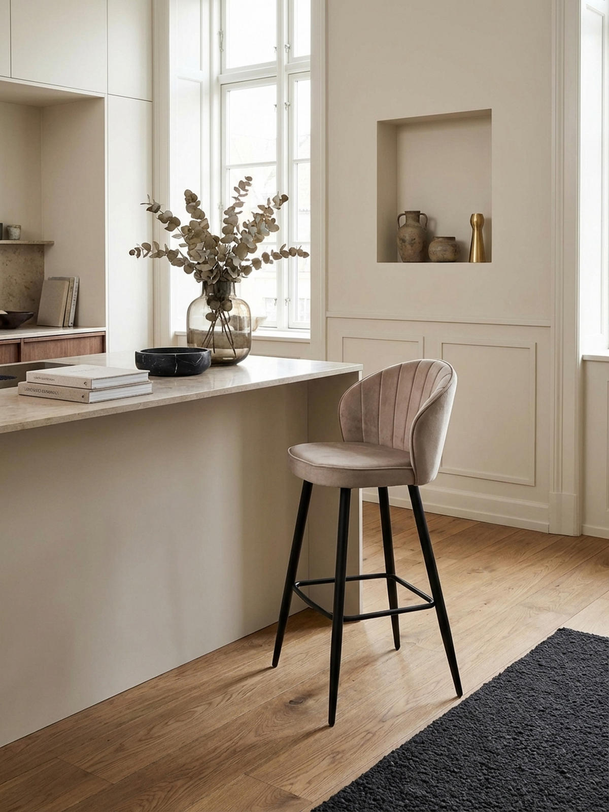 BARHOCKER Samt Metallbeine Skandi-Stil ADIGE, Beige 56x53x103 cm - Beige/Schwarz, Textil/Metall (56/103/53cm) - KADIMA DESIGN