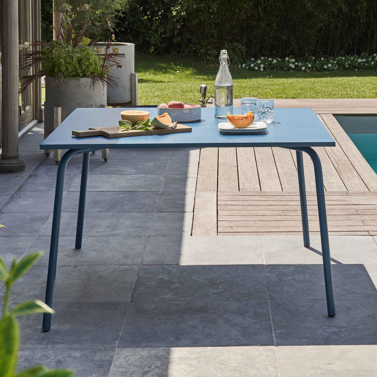 GARTENTISCH , Pazifikblau - Blau, Metall (120/120/72cm) - Oviala