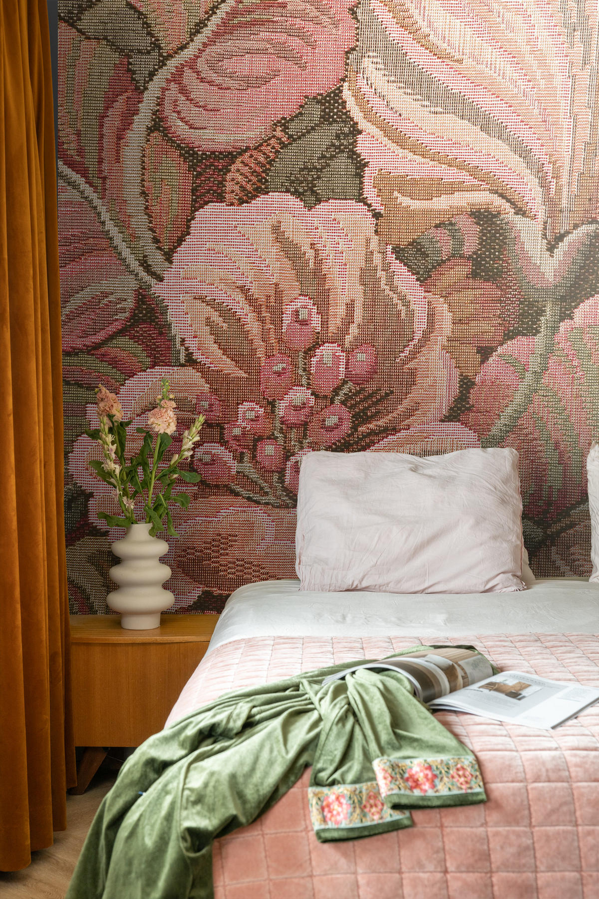 FOTOTAPETE gesticktes Blumenmuster 186 x 279 cm - Pink, Papier (186/279cm) - ESTAhome
