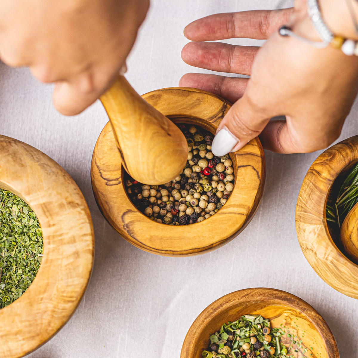 MÖRTEL Mörser Tunea - Olivenholz - ø 11 cm - Braun, Holz (2/6/11cm) - Jay Hill