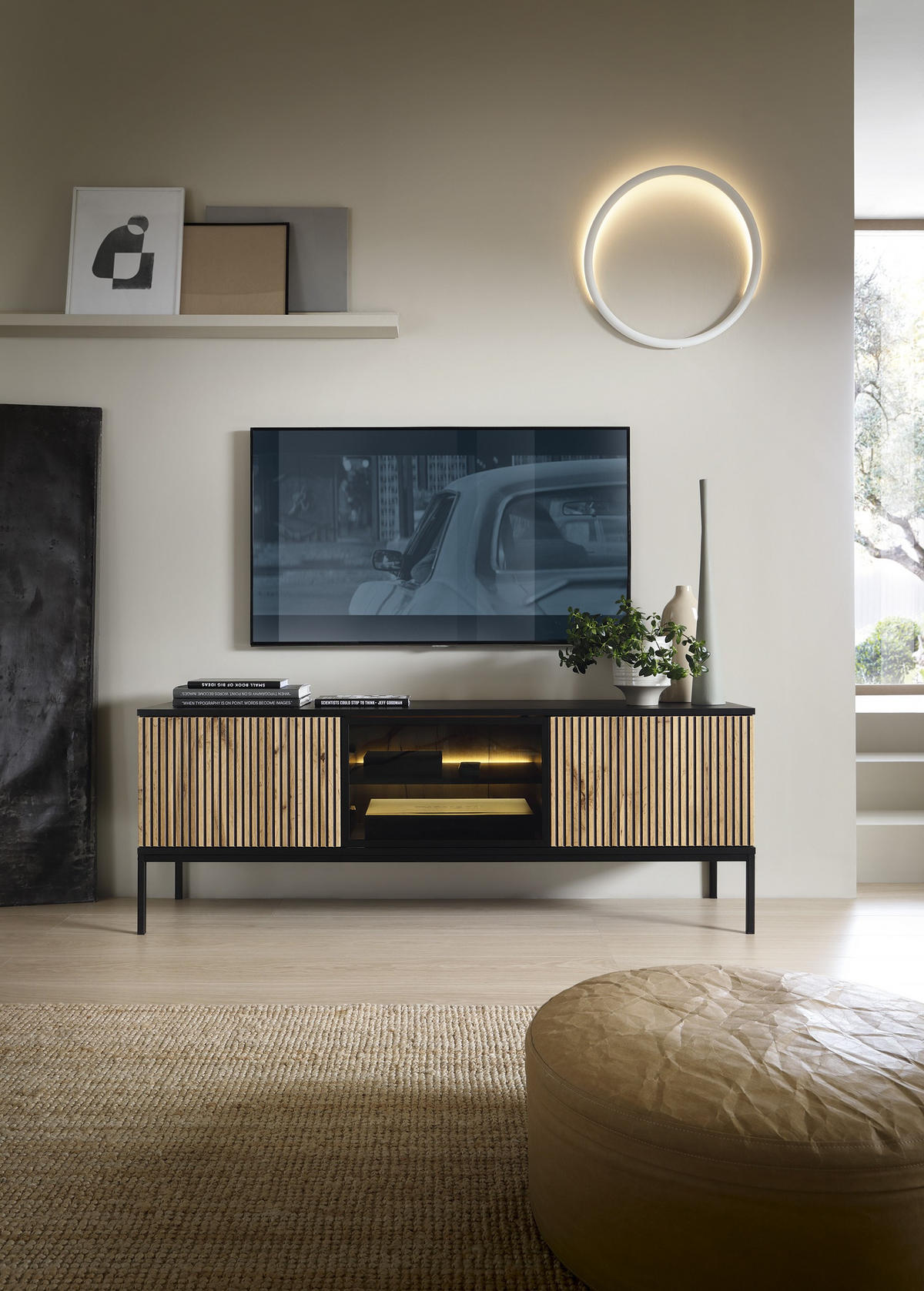 TV-SCHRANK Sentino Schwarz, Dreitürig mit LED - Eiche Wotan/Schwarz, Holzwerkstoff/Metall (154/56/39cm) - Bettso