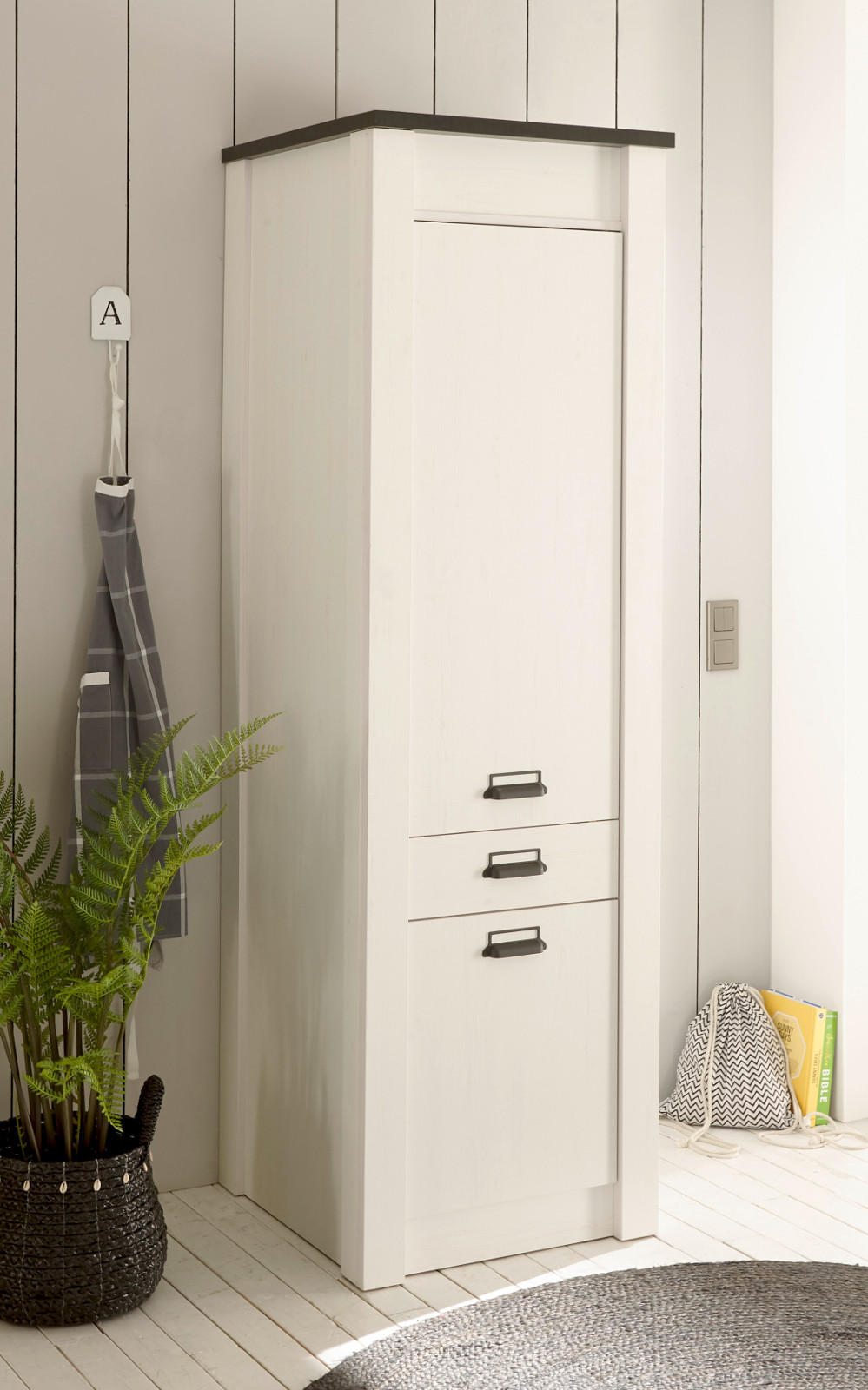 KÜCHE-HOCHSCHRANK weiß Pinie, anthrazit 62 cm, Küchenschrank im Landhaus-Stil - Anthrazit/Schwarz, Holzwerkstoff/Metall (62/201/64cm) - Furn.Design