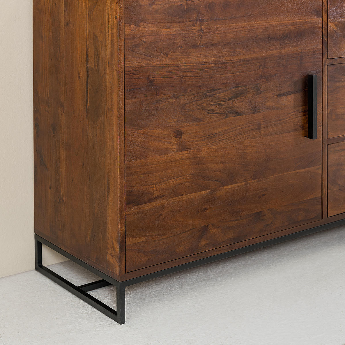 SIDEBOARD - Akazie massiv / Eisen, Typ A - Akaziefarben, Holz (200/80/40cm) - home24