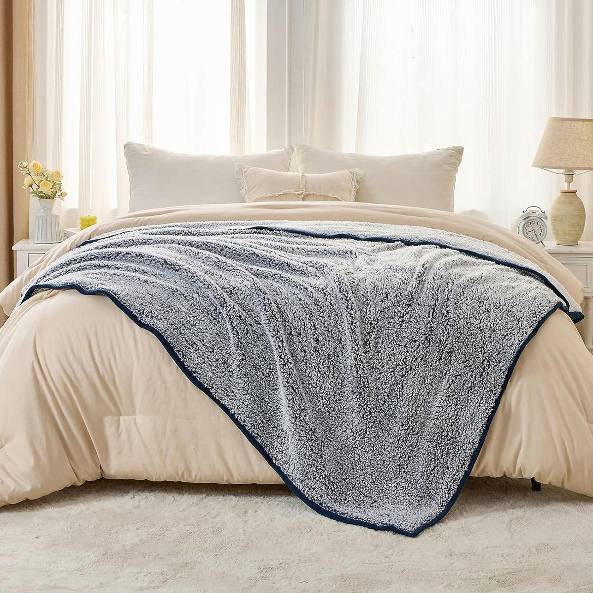 KUSCHELDECKE Sherpa 230 x 270 cm Navy Blau - Dunkelblau, Textil (230/270cm)