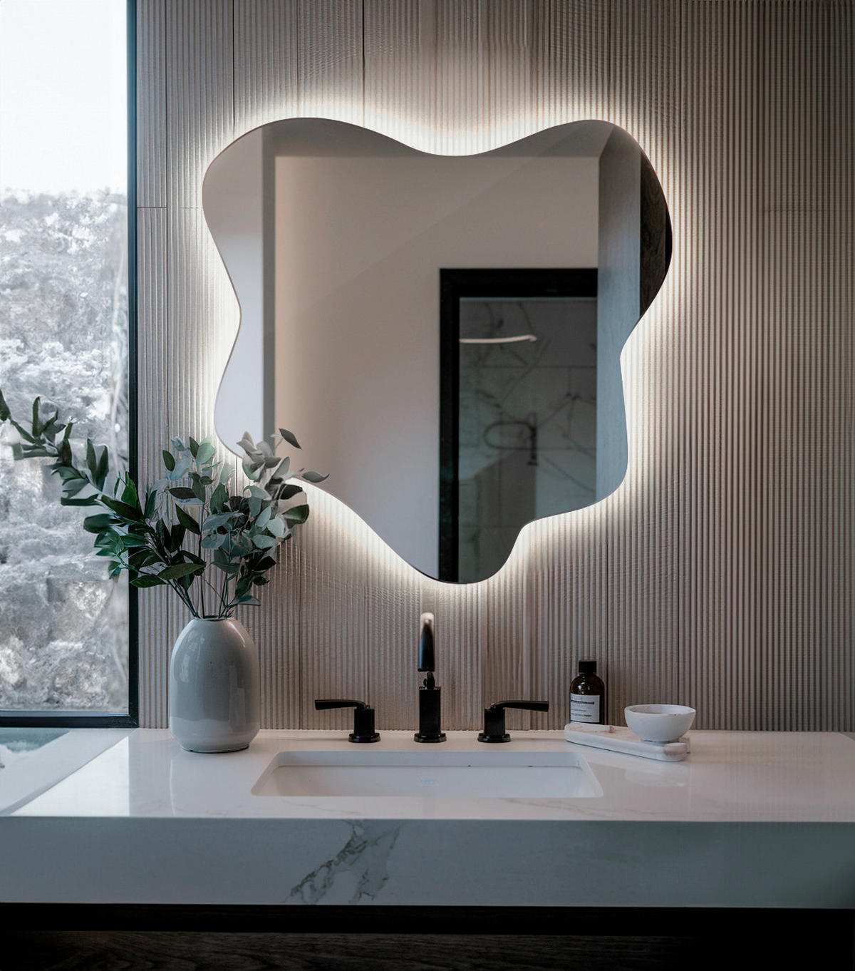 LED SPIEGEL 58 x 57,5 cm Unregelmäßige Form Kaltweiß 6500K - Transparent, Glas (58/58/0.4cm) - TULUP