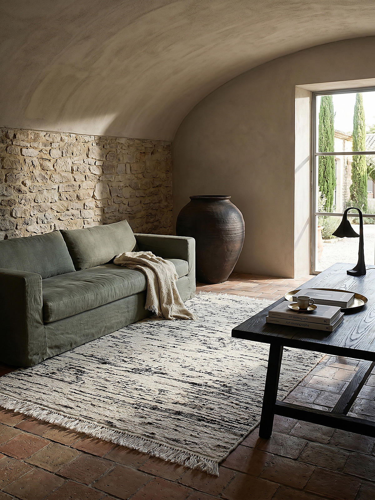 TEPPICH aus Wolle handgewebt mit Fransen TIREE in Schwarz, gestreift, 140 x 200 cm - Schwarz, Textil (200/140cm) - KADIMA DESIGN