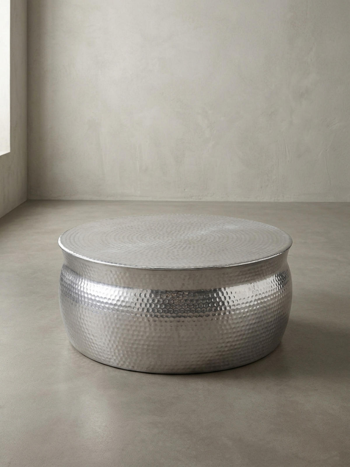 COUCHTISCH Orient Handgefertigt Hammerschlag-Aluminium Großzügige Ablagefläche, Silber 75x75x31 cm - Silberfarben, Metall (75/75/31cm) - KADIMA DESIGN