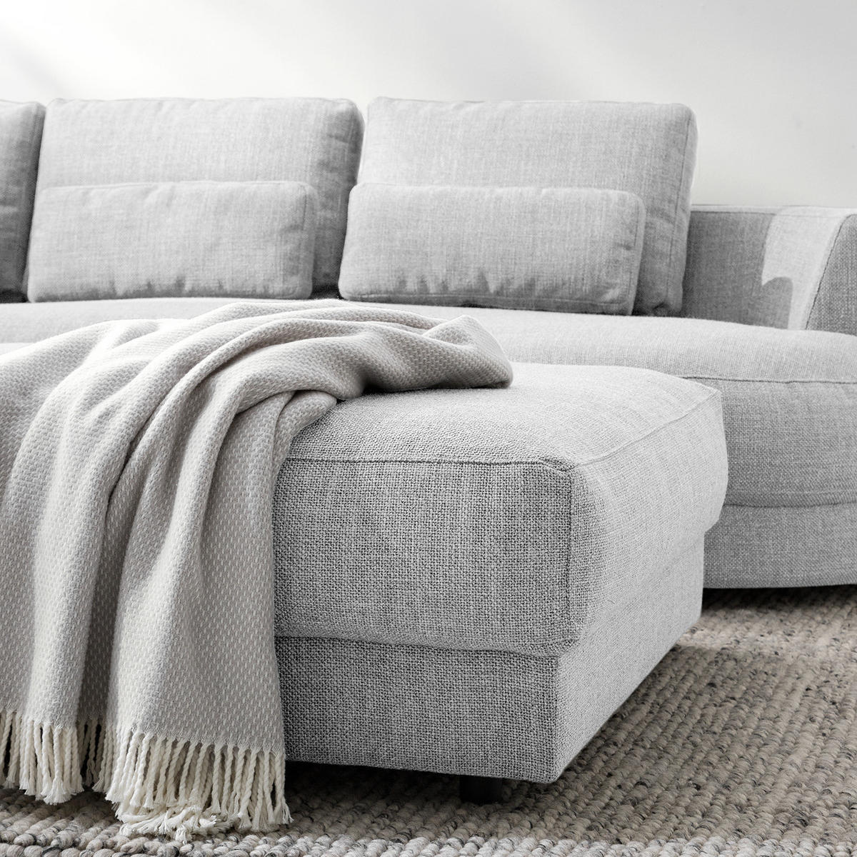 POLSTERHOCKER - Hellgrau/Schwarz, Kunststoff/Textil (105/38/117cm) - home24