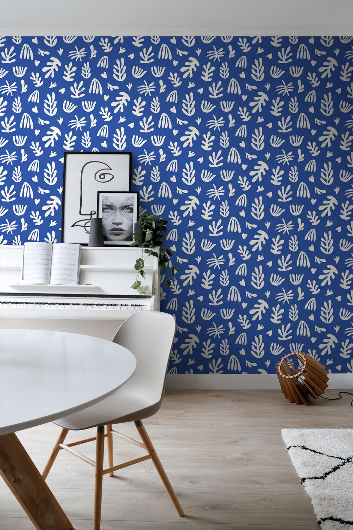 TAPETE Pflanzen im Matisse-Stil 50 x 900 cm - Blau, Papier (50/900cm) - ESTAhome
