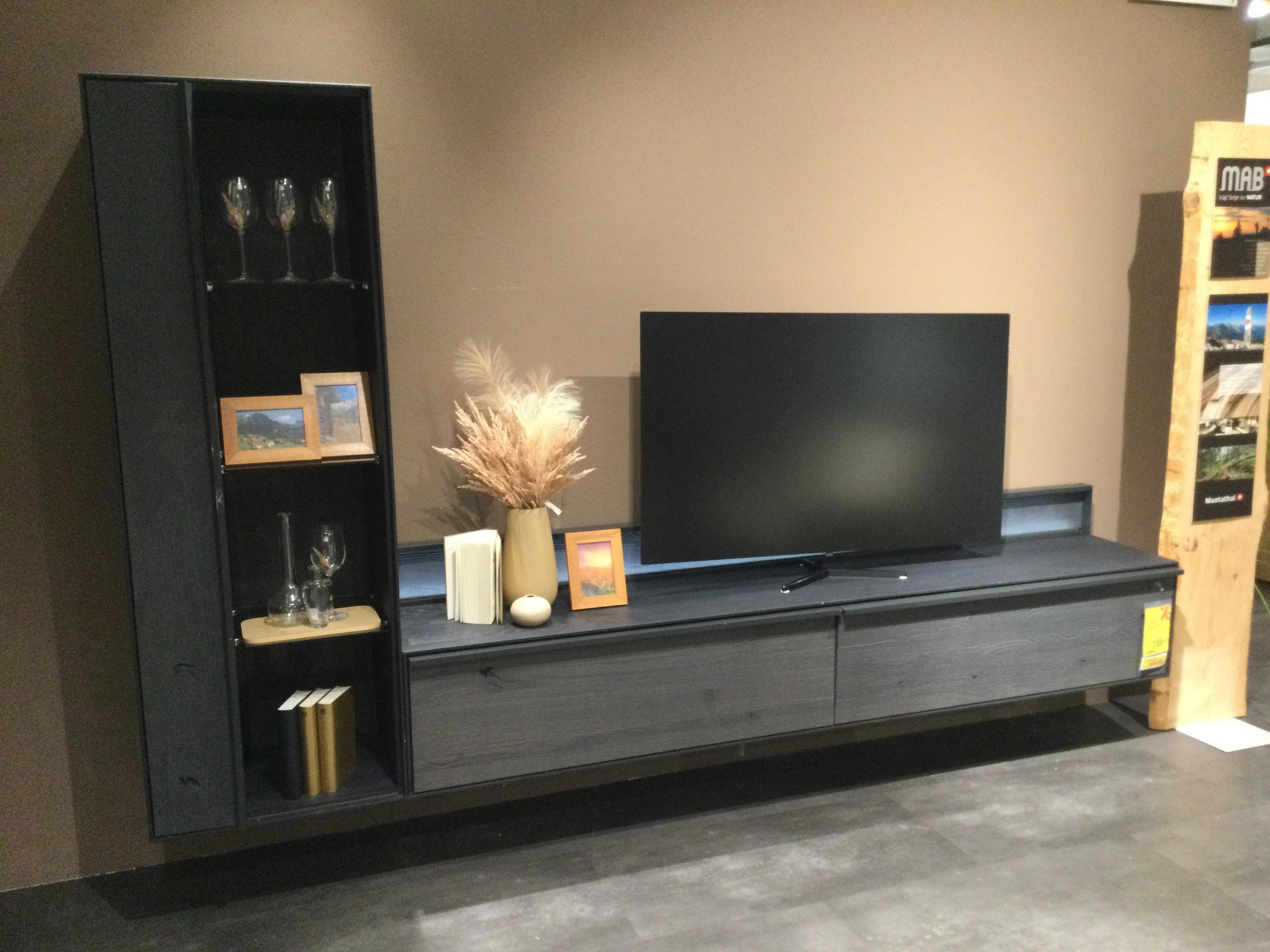 WOHNWAND - Johann Jakob