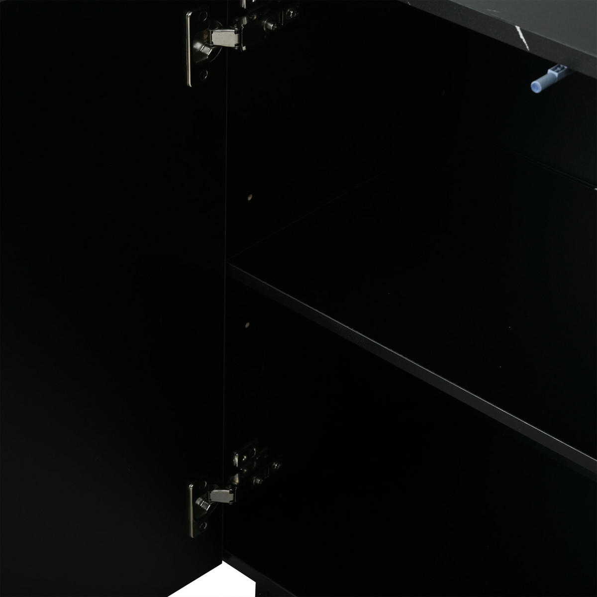 SIDEBOARD 35/140/70 cm in Schwarz mit 4 Türen und goldenen Linien - Schwarz, Holzwerkstoff (140/70/35cm) - CHICFURN