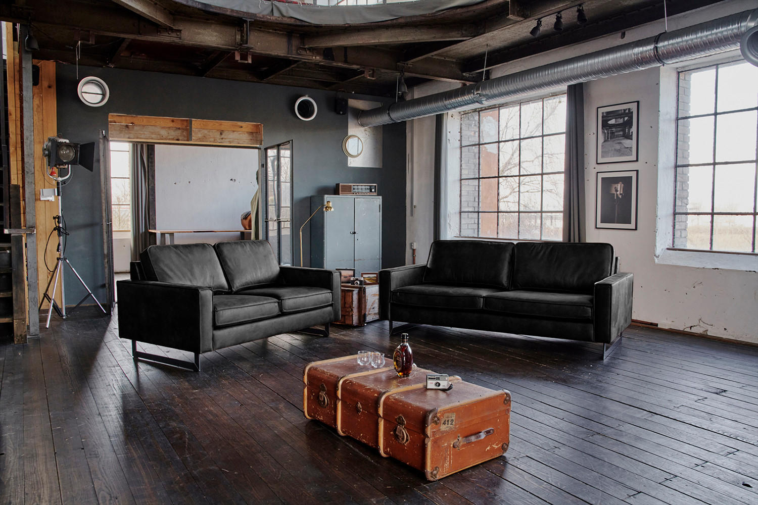 SOFA VILNIUS Schwarz Lederfaserstoff - Schwarz, Leder/Metall (206/85/99cm) - KAWOLA