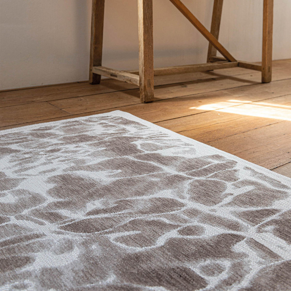 TEPPICH Grit Meditation Swim 240/340 cm - Grau, Kunststoff/Textil (240/340cm) - Louis De Poortere