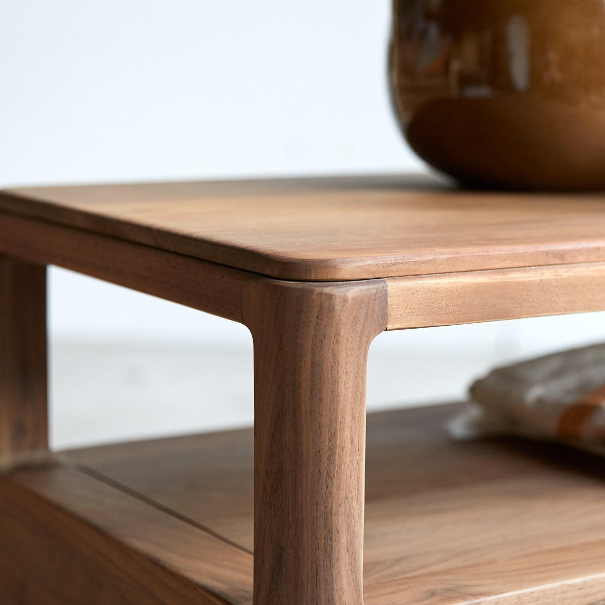 TV-SCHRANK Arto Dunkelbraun aus Walnuss - Dunkelbraun, Holz (180/45/40cm) - Tikamoon