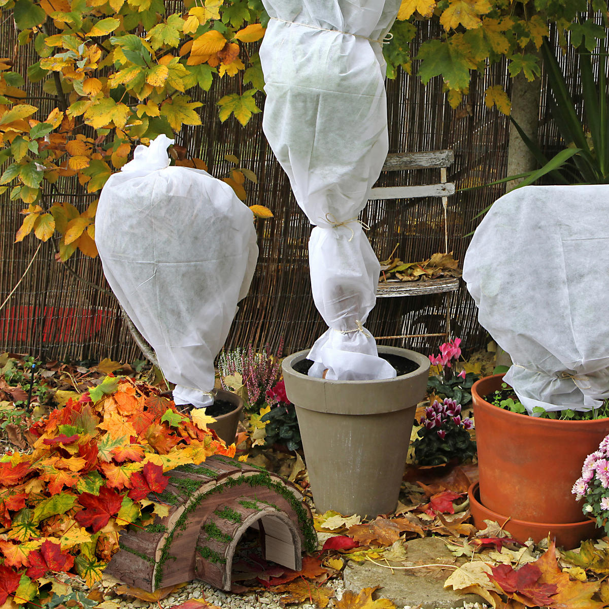 IGELHAUS - Multicolor, Naturmaterialien/Holz (40/20/42cm) - Relaxdays