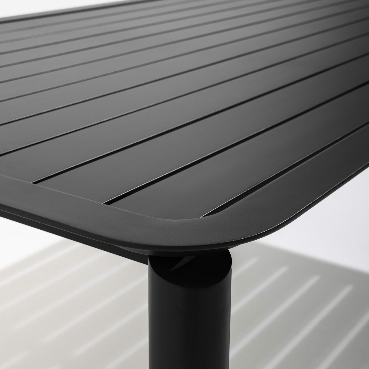 GARTENSET (185 x 92cm) und 8 Stühle, Schwarz - Schwarz, Metall - Oviala