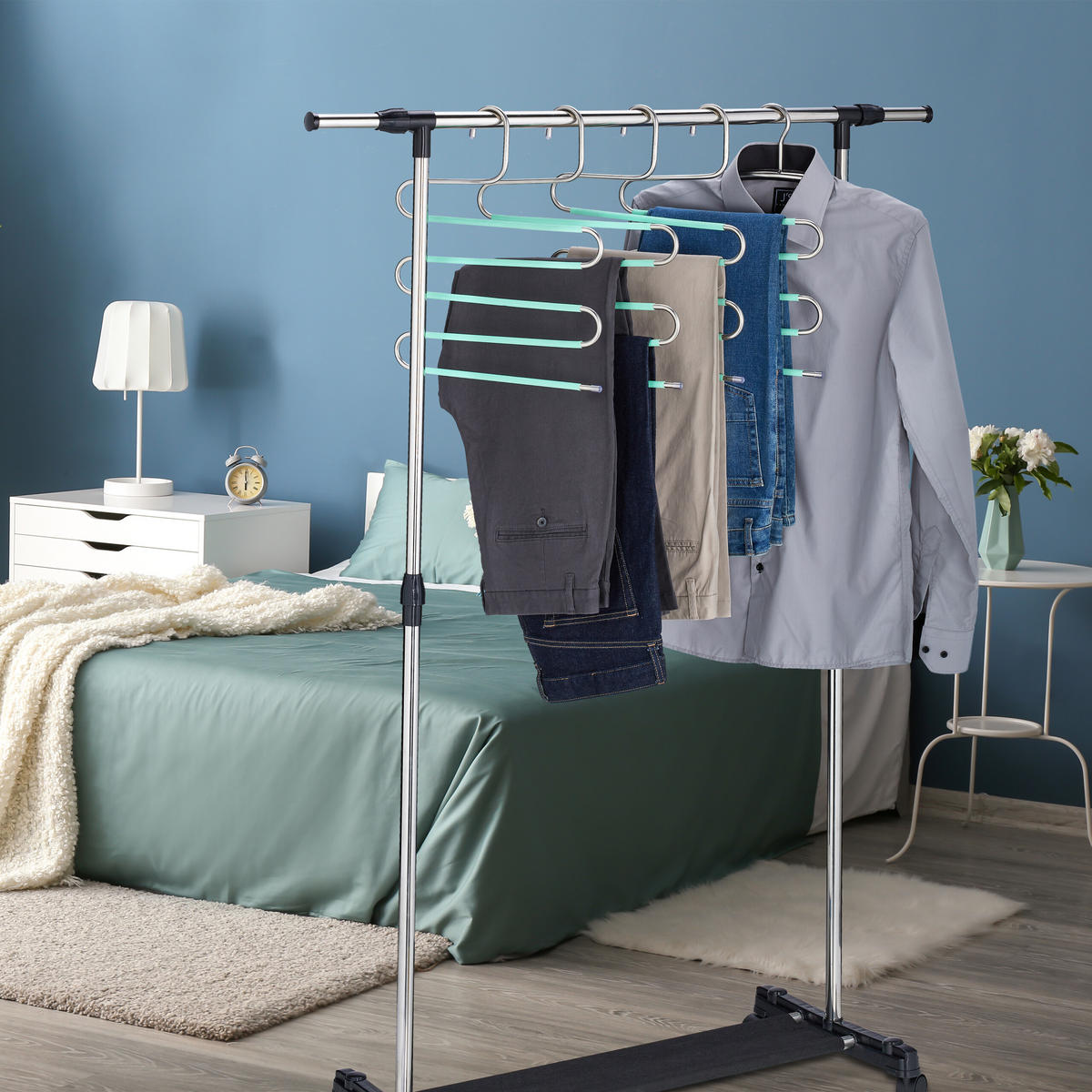 4XVEČNAMENSKI hlačni obešalnik - večbarvno, kovina/umetna masa (32.5/38/1cm) - Relaxdays