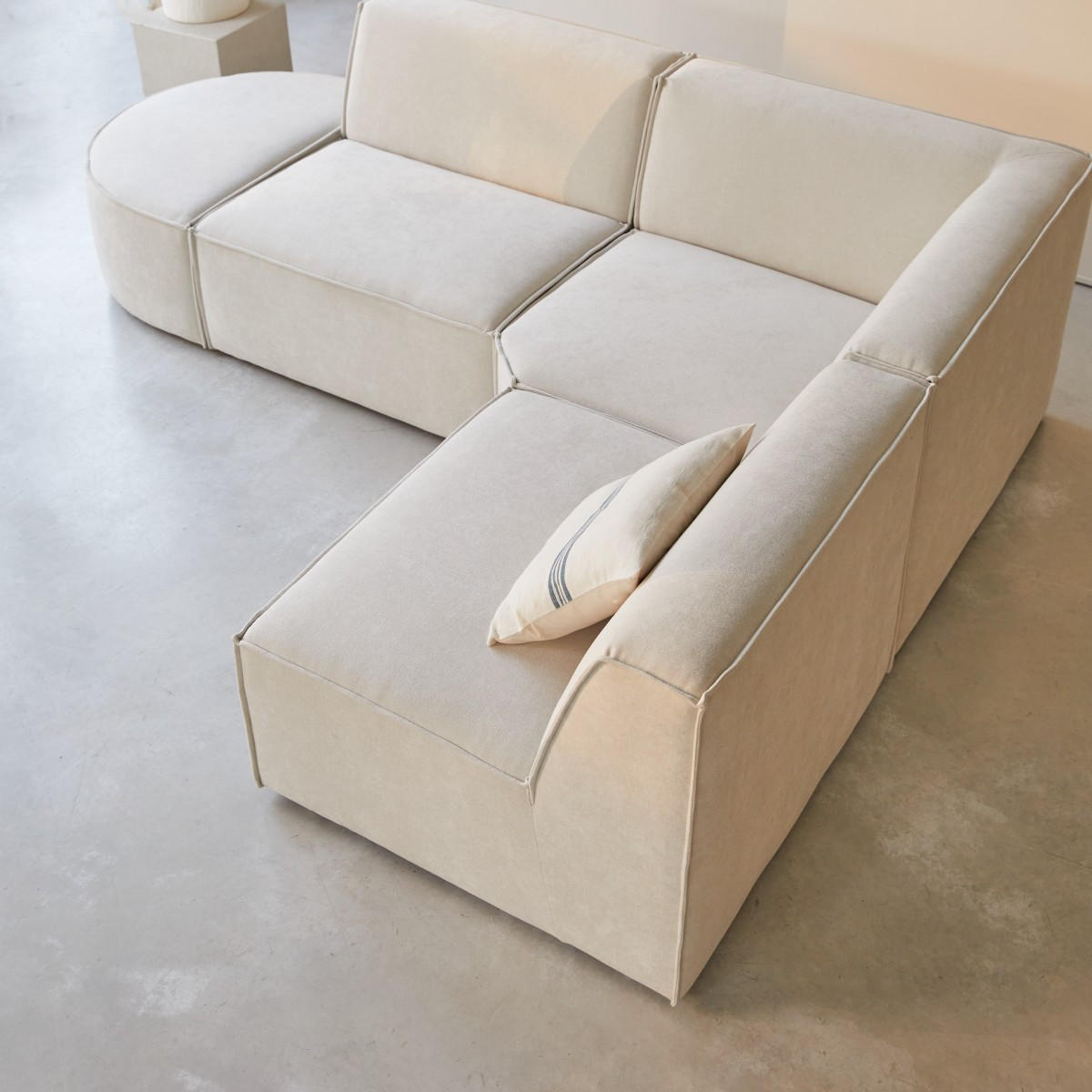 SOFA Dario Beige aus Stoff - Beige, Textil (259/198cm) - Tikamoon
