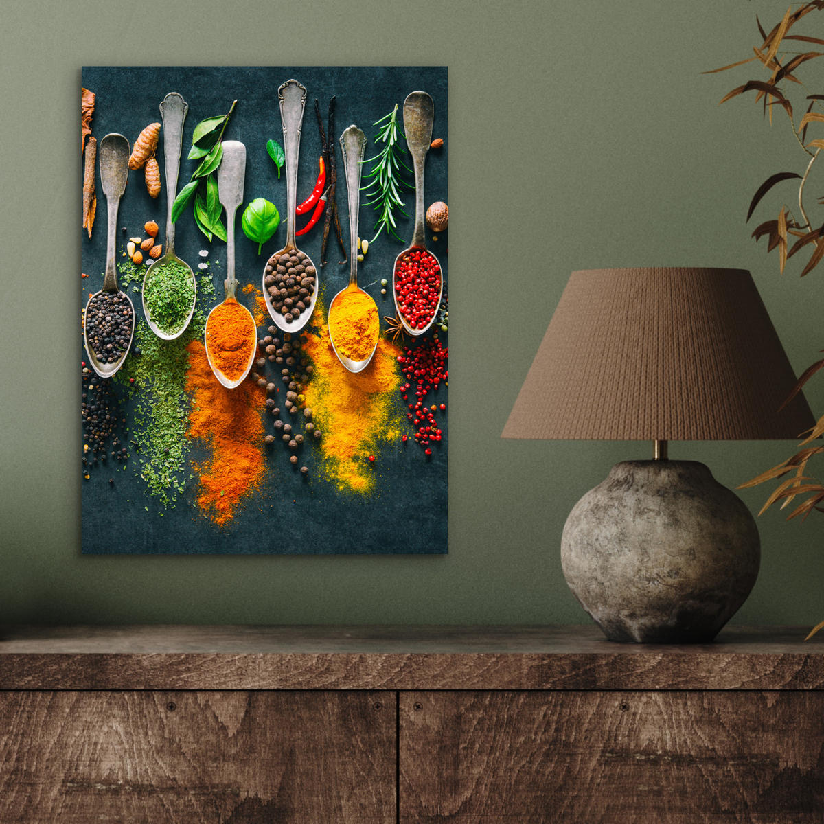 KOVOVÝ OBRAZ Bylinky - korenie - lyžičky 30x40 cm - kari žltá, kov (30/40cm) - MuchoWow