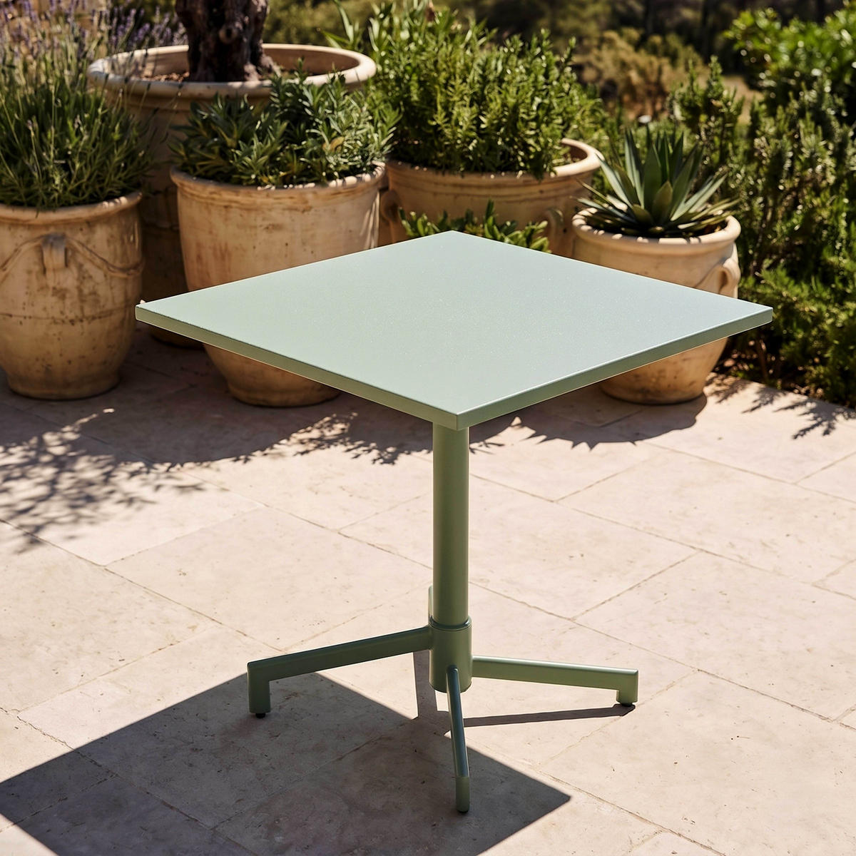 BISTROTISCH, Salbeigrün - Grün, Metall (70/70/72cm) - Oviala