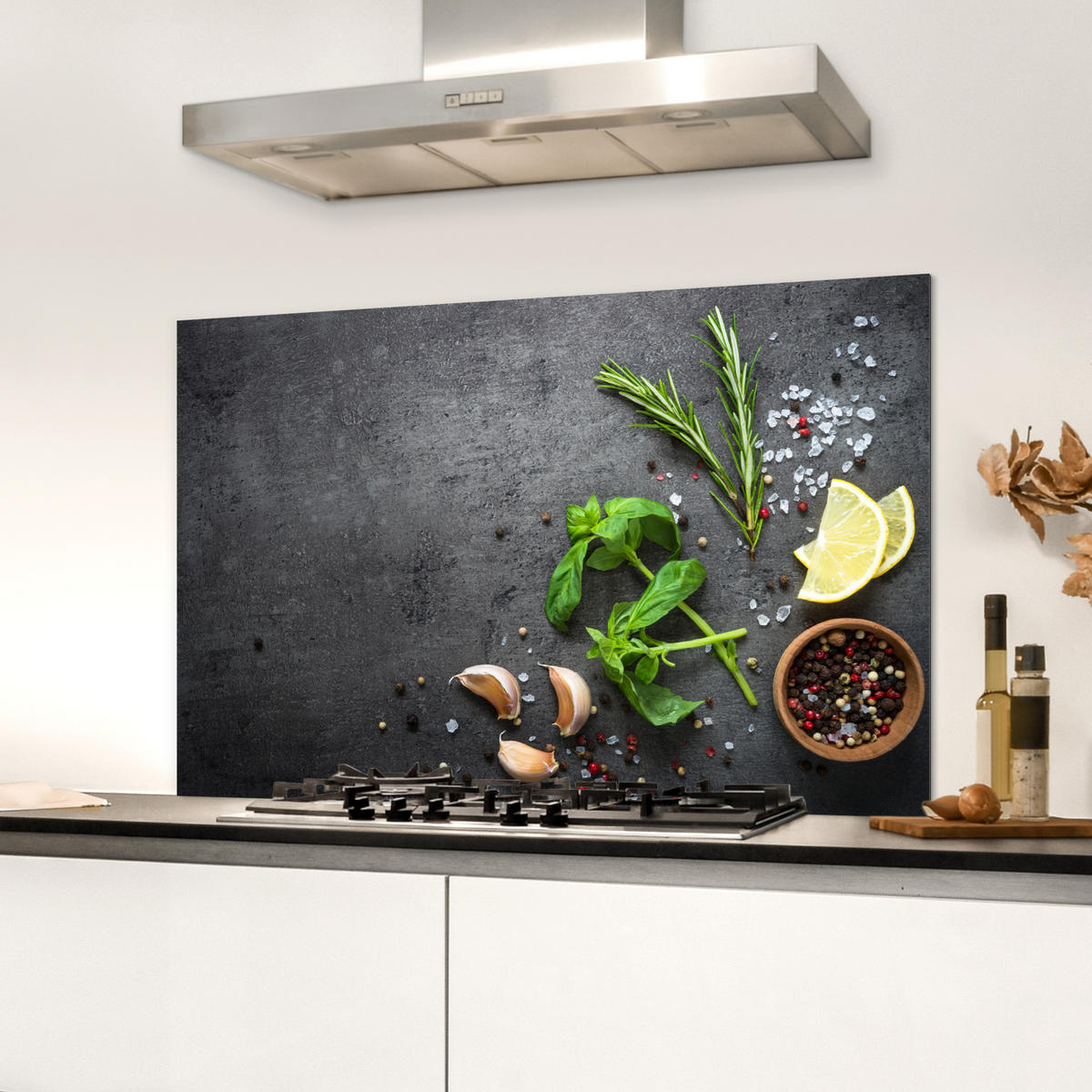 SPRITZSCHUTZ KÜCHE Limette - Kräuter - Gewürze - Grün - Grau - Beton 90x60 cm - Grün, Metall (90/0.3/60cm) - MuchoWow