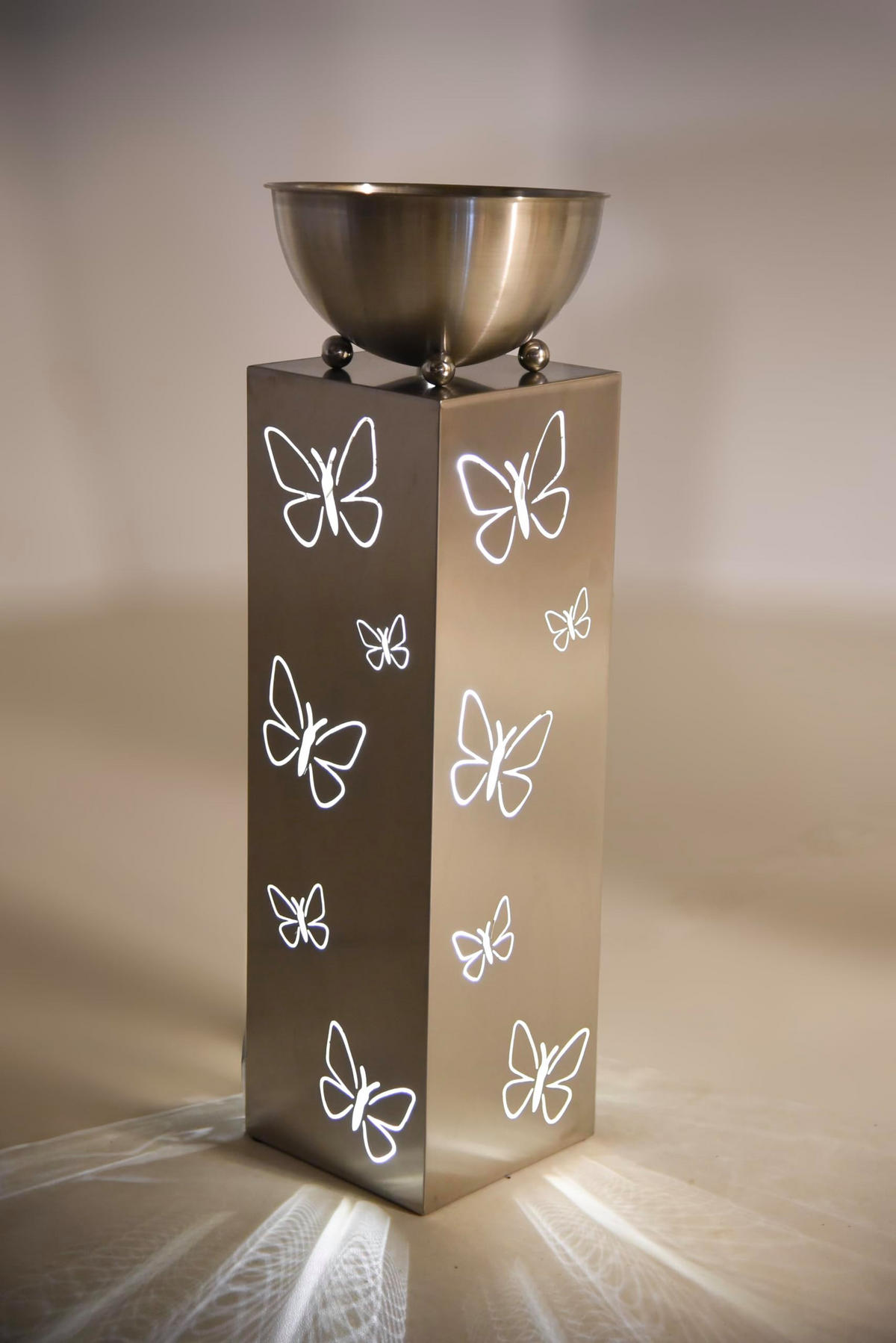 PFLANZSÄULE Berlin mit Topf Silber Edelstahl Pflanzkübel - Silberfarben, Metall (75.5cm) - DELUKE