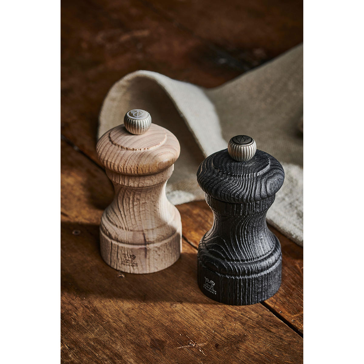 PFEFFERMÜHLE Bistro Nature Black 10cm Buchenholz Schwarz Stahlmahlwerk - Schwarz, Holz (5.3/10/5.3cm) - PEUGEOT