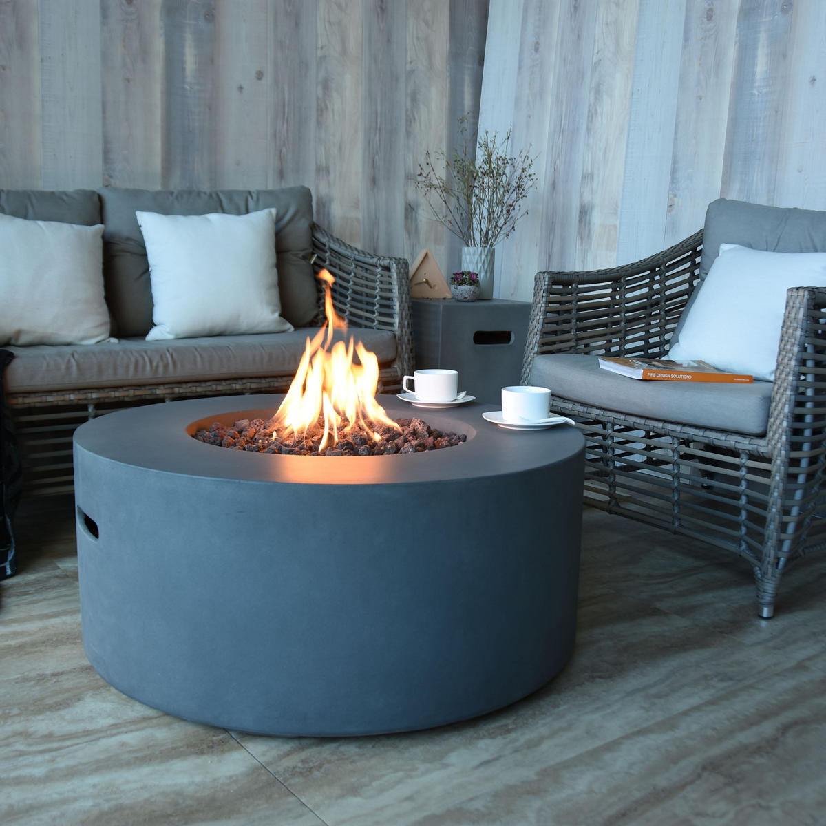 FEUERTISCH Venice Gasfeuerstelle aus GF-Beton 87/87/37 cm - Schwarz, Naturmaterialien (87/37/87cm) - Elementi