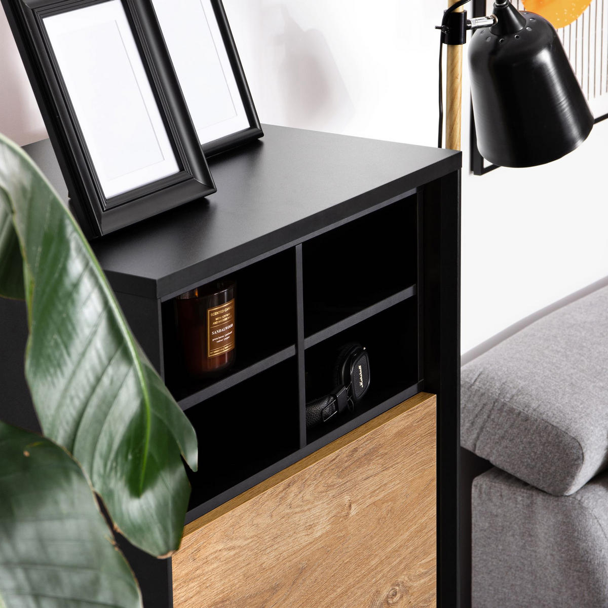 REGALE LOFTY Weineinlage, schwarz / Eiche natur - Eichefarben/Schwarz, Holzwerkstoff (52/135/41cm) - KONSIMO®