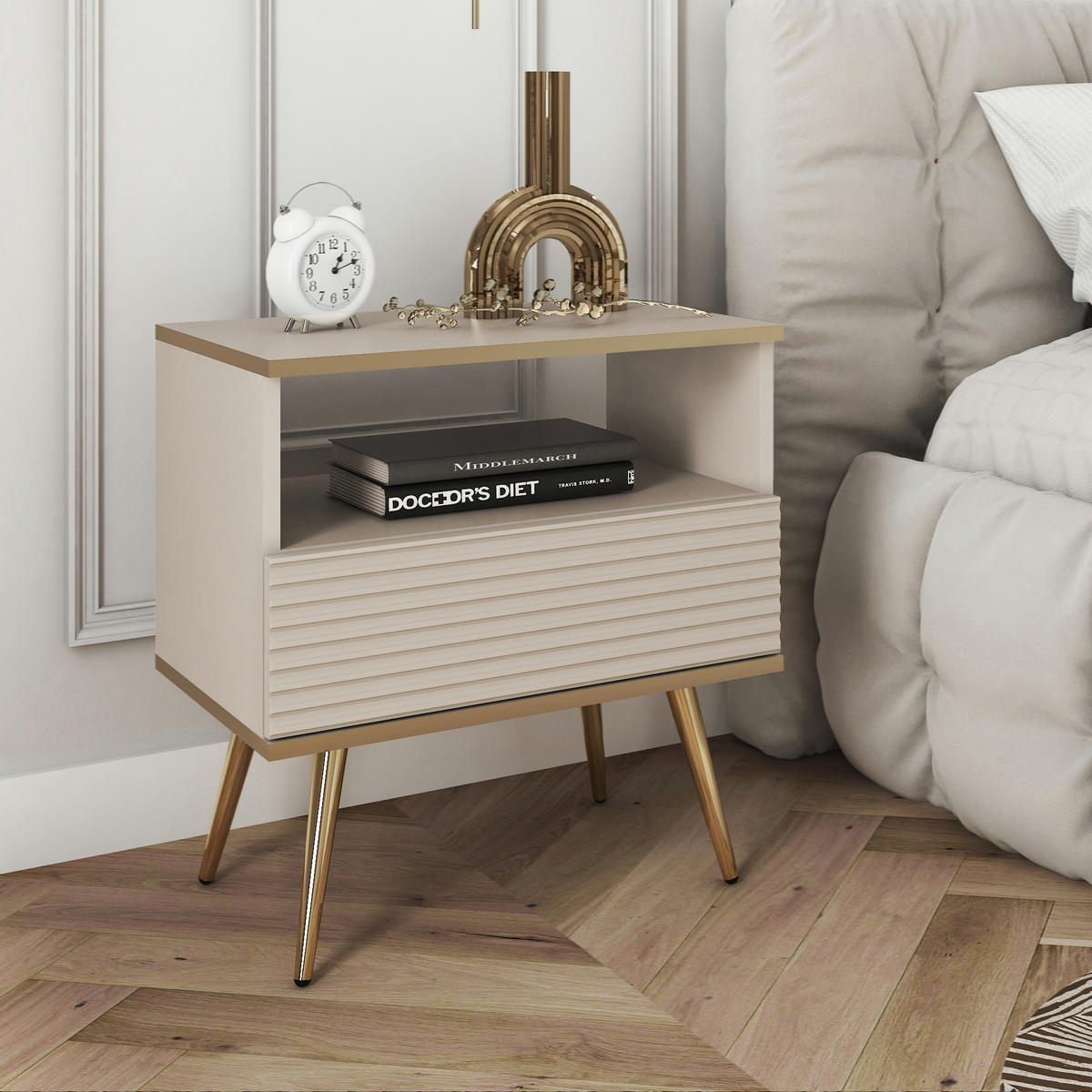 NACHTTISCH BANFF STO2-1S Goldene Metallbeine, geriffelte Fronten, Beige - Beige, Holzwerkstoff/Kunststoff (54/59/39cm) - Komodee