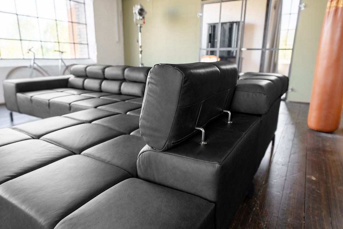 ECKSOFA NELSON Schwarz Leder Relaxfunktion - Schwarz, Leder/Metall (321/216cm) - KAWOLA