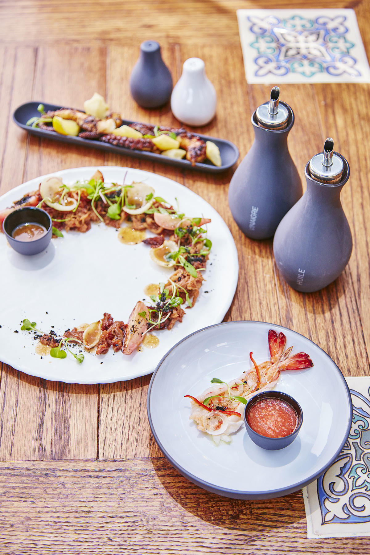 ÖLFLÄSCHCHEN Schieferstein Huile/Oil 25 cl - Schieferfarben, Keramik (8.3/16.5/7.5cm) - Revol Porcelaine France