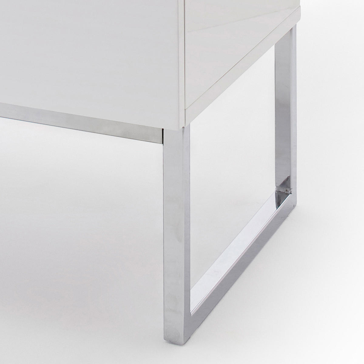 NACHTKOMMODE - Weiß Hochglanz, Holzwerkstoff (50/50/40cm) - home24