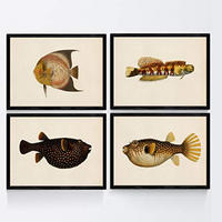 POSTER Set mit 4 bunten Fischen schwarz gelb TonEffekt mit Altpapier Hintergrund A3 Rahmenlos - Klar, Papier (29.7/3cm) - Nacnic