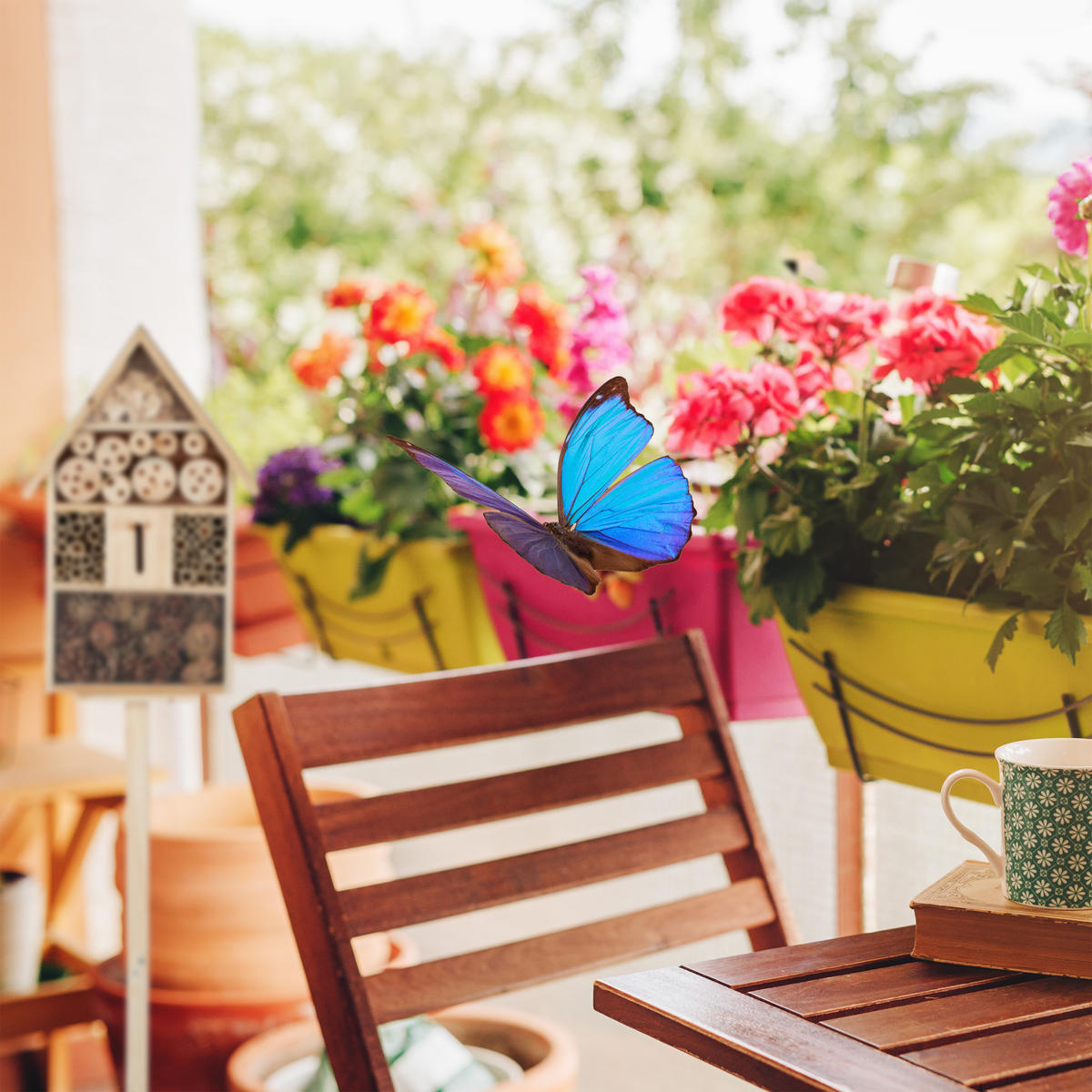 INSEKTENHOTEL - Hellbraun, Holz (47/140/47cm) - Relaxdays