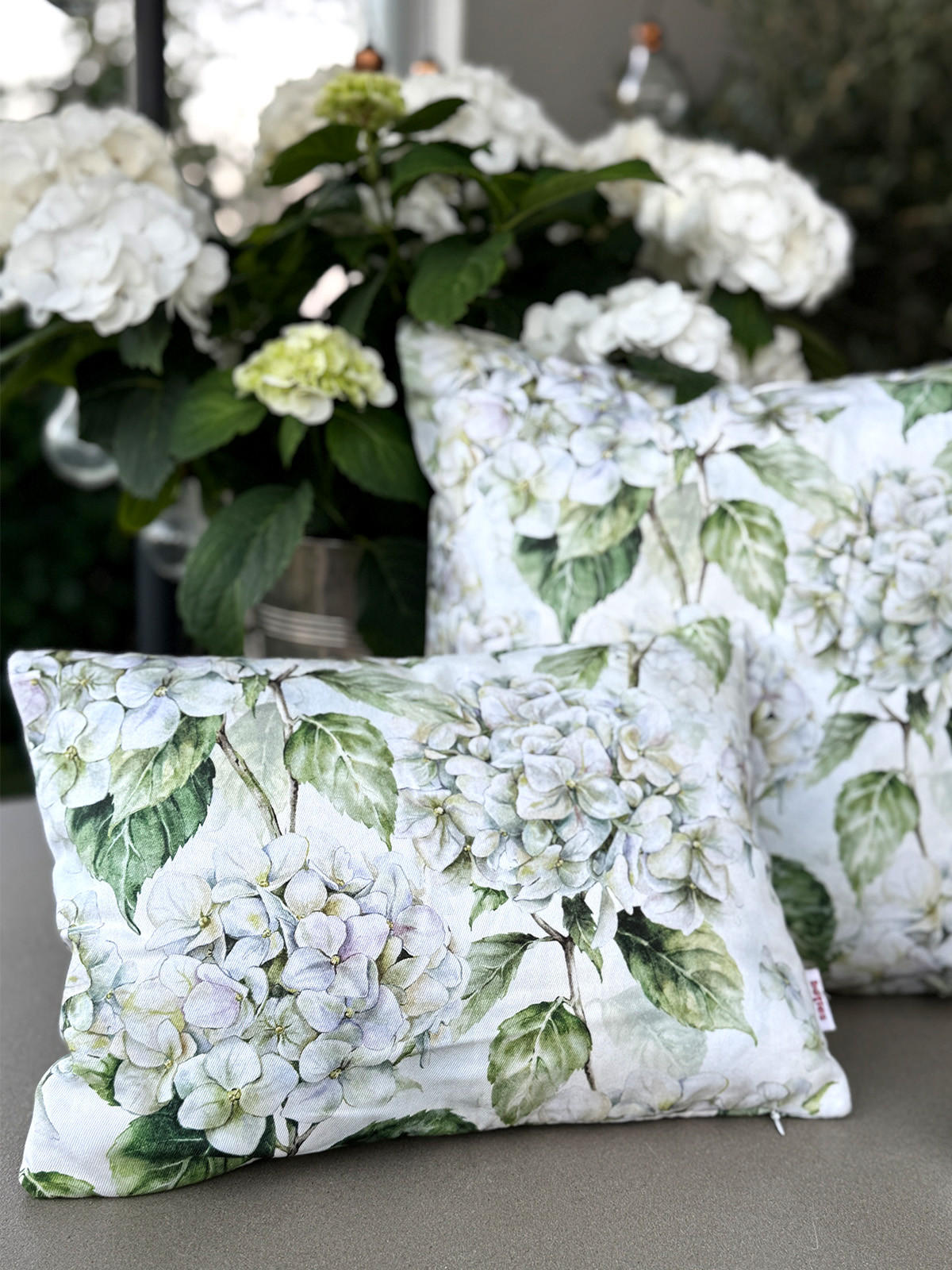 KISSENHÜLLE Landlust-Hortensie weiß 40/40 cm - Weiß/Grün, Textil (40/40cm) - beties Heimtextil