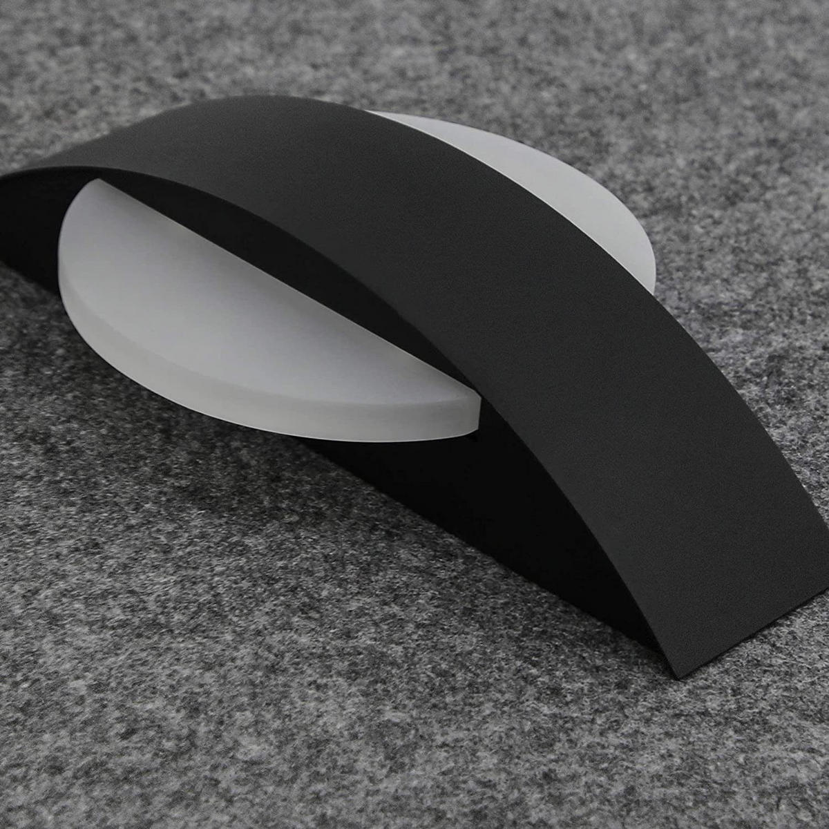 LED nástěnné svítidlo Yatcko 23,5/12/5 cm - černá, kov (12/5/23.5cm) - Nettlife
